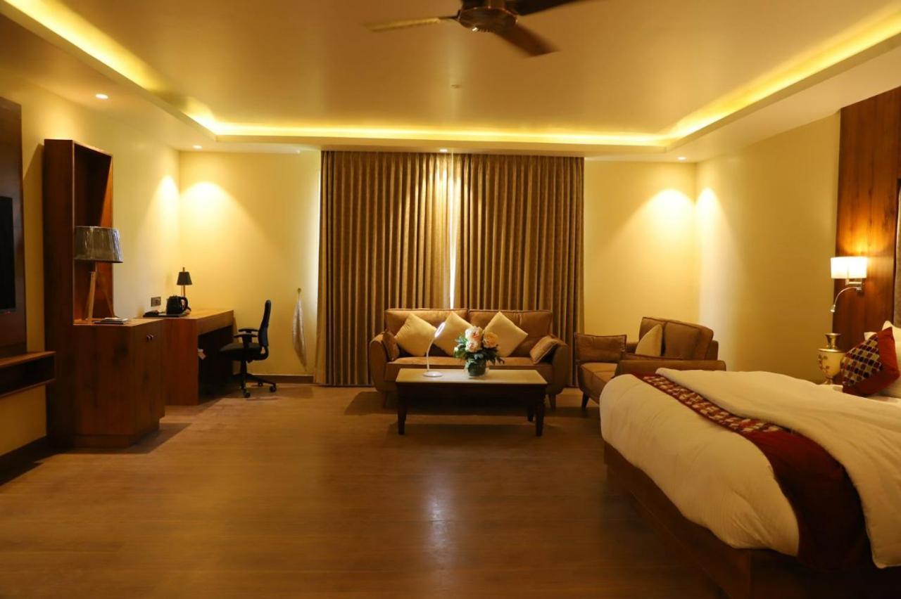 Haritma Resort Delhi Zewnętrze zdjęcie